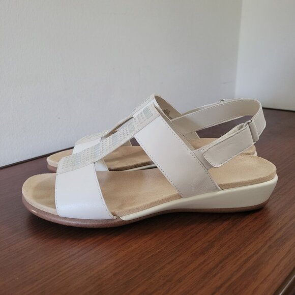 Easy Spirit Hazel Women's Slingback Sandals 8.5 Wide - Picture 3 of 8